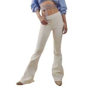 Free people beige pants strech 24